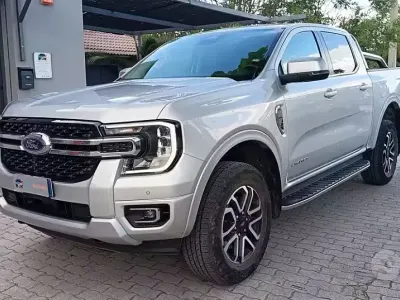 Usata Ford Ranger Limited 170 CV (125 kW) 2024 Grigio Pick-up