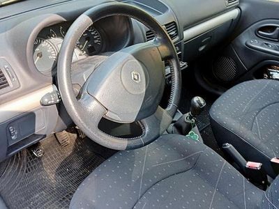 Usata Renault Clio II 2003 Blu Berlina