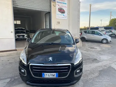 Usata Peugeot 3008 Active 115 CV (84 kW) 2015 Nero Station wagon