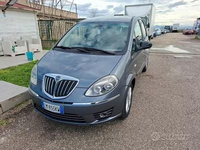 Usata Lancia Musa 2012 Grigio Monovolume