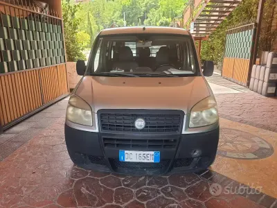 Usata Fiat Doblò 105 CV (77 kW) 2006 Monovolume