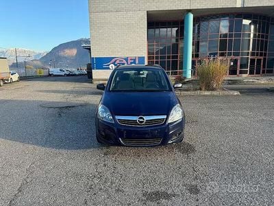 Usado Opel Zafira Business 125 CV (91 kW) 2012 Azul Monovolumen