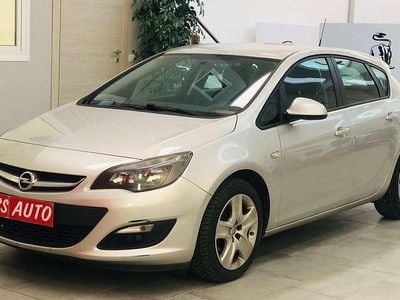 Grigio Usata 2015 Opel Astra Edition Berlina | 5490 € (Super prezzo)