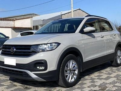 Usata VW T-Cross Style 110 CV (80 kW) 2022 Grigio SUV