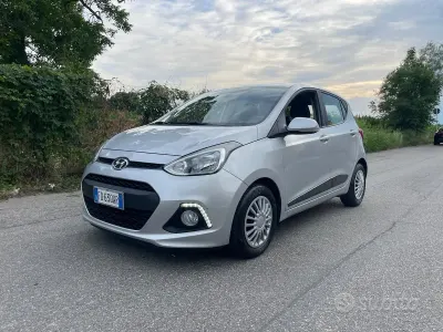 Usata Hyundai i10 Edition 67 CV (49 kW) 2016 Grigio Utilitaria