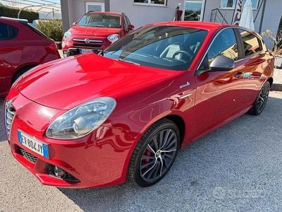 Usata Alfa Romeo Giulietta Quadrifoglio Verde 150 CV (110 kW) 2014 Rosso Utilitaria