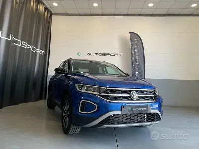 Nuova VW T-Roc Style 2025 Blu SUV