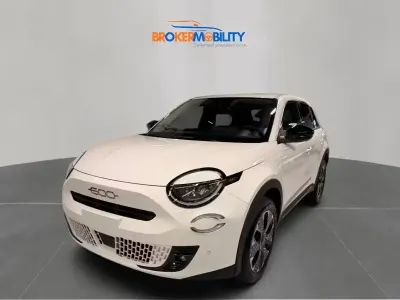 Nuova Fiat 600 La Prima 110 CV (80 kW) 2026 Bianco SUV