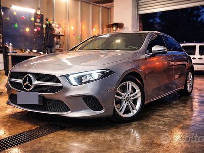 Usata Mercedes A180 136 CV (100 kW) 2019 Grigio Berlina