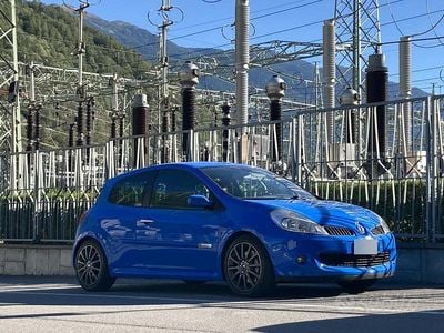 Usata Renault Clio III R.S. 200 CV (147 kW) 2006 Berlina