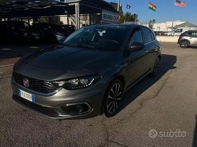 Usata Fiat Tipo Lounge 120 CV (88 kW) 2018 Grigio Berlina