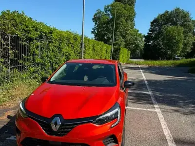 Usata Renault Clio V Equilibre 101 CV (74 kW) 2023 Berlina