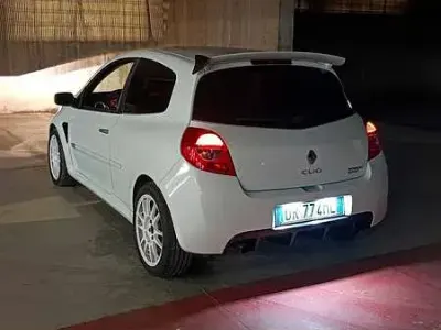 Usata Renault Clio II R.S. 197 CV (144 kW) 2008 Berlina