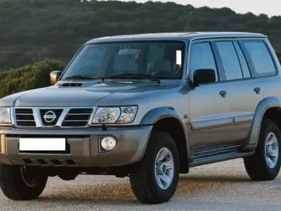 Usata Nissan Patrol 158 CV (116 kW) 2004 Grigio SUV