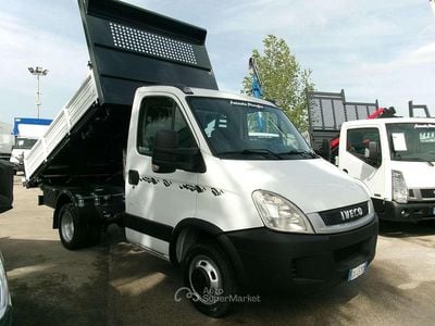 Occasion Iveco Daily 177 ch (130 kW) 2010 Blanc