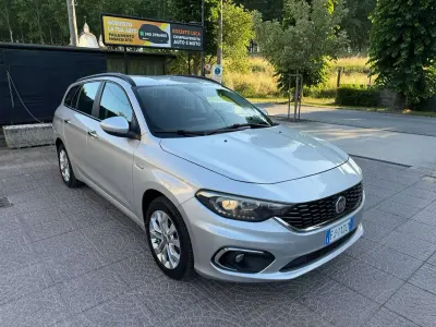 Usata Fiat Tipo Lounge 120 CV (88 kW) 2017 Argento Station wagon