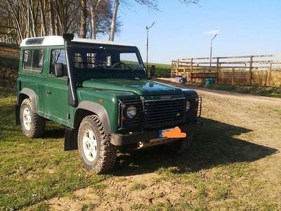 Usado Land Rover Defender S 68 CV (50 kW) 2004 Verde Familiar