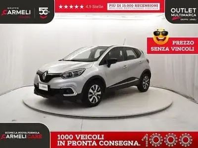 Usata Renault Captur Zen 90 CV (66 kW) 2018 Grigio SUV