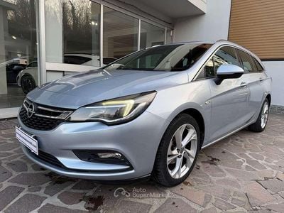 Usata Opel Astra Dynamic 150 CV (110 kW) 2019 Magnetic silver Station wagon