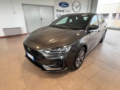 Usata Ford Focus ST-Line 125 CV (91 kW) 2022 Magnetic grey Berlina
