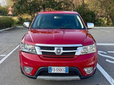 Usata Fiat Freemont Cross 170 CV (125 kW) 2016 Rosso SUV