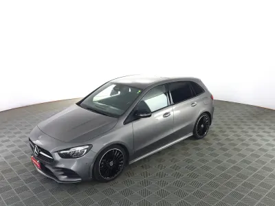Usata Mercedes B180 Premium 116 CV (85 kW) 2023 Grigio montagna Utilitaria