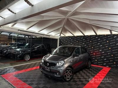Usata Smart ForFour Prime 90 CV (66 kW) 2015 Grigio Utilitaria