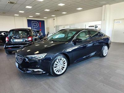Usata Opel Insignia Sport 136 CV (100 kW) 2017 Blu/azzurro Berlina