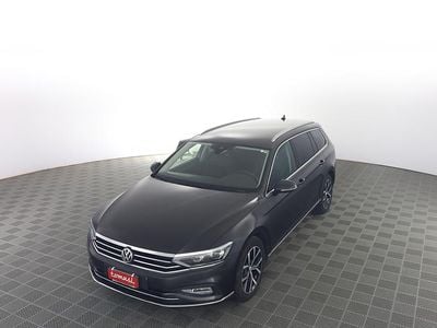 Usata VW Passat 120 CV (88 kW) 2020 Grigio mangano