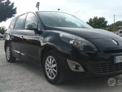 Usata Renault Scenic E-Tech Dynamique 110 CV (80 kW) 2010 Nero Monovolume