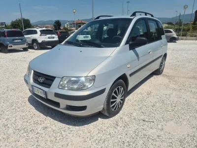 Usata Hyundai Matrix Style 82 CV (60 kW) 2004 Grigio Monovolume