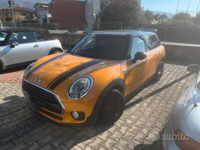 Begagnad Mini Cooper D Clubman 150 HK (110 kW) 2017 Orange Kombi