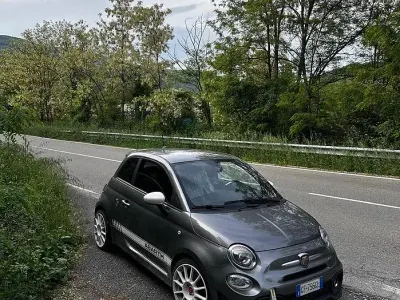 Usata Abarth 595 Turismo 165 CV (121 kW) 2022 Grigio Utilitaria