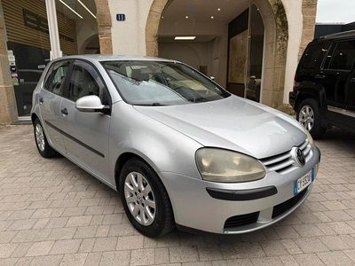 Usata VW Golf IV Comfortline 104 CV (76 kW) 2003 Argento Berlina