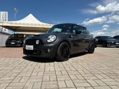 Usata Mini John Cooper Works 211 CV (155 kW) 2011 Grigio Utilitaria