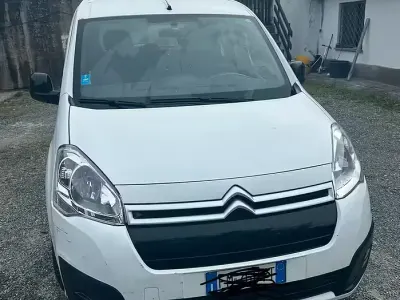 Usata Citroën Berlingo 75 CV (55 kW) 2017 Bianco Monovolume