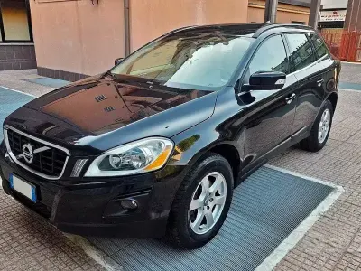 Usata Volvo XC60 Summum 185 CV (136 kW) 2009 Nero SUV