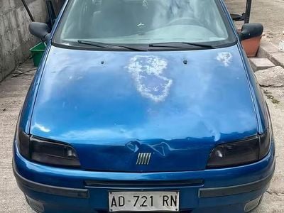 Brugt Fiat Punto 75 HK (55 kW) 1995 Blå Sedan