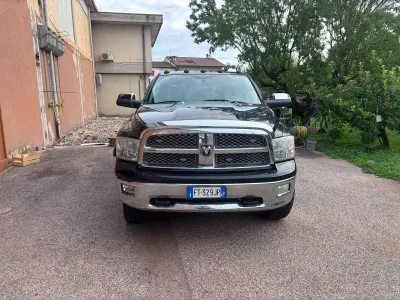 Usata Dodge Ram 394 CV (289 kW) 2009 Nero Pick-up