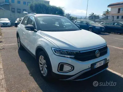 Usata VW T-Roc Style 110 CV (80 kW) 2022 Bianco SUV