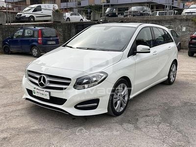 Usata Mercedes B200 136 CV (100 kW) 2015 Bianco Monovolume