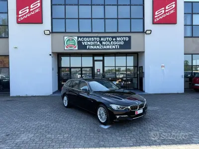 Usata BMW 318 Luxury Line 143 CV (105 kW) 2013 Nero Station wagon