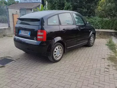 Usata Audi A2 75 CV (55 kW) 2004 Nero Utilitaria