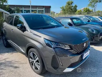 Usata Peugeot 3008 Allure 131 CV (96 kW) 2023 Grigio SUV