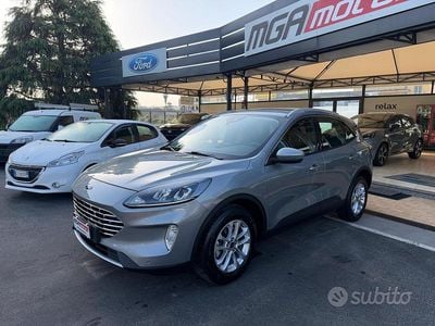 Occasion Ford Kuga Business Edition 120 ch (88 kW) 2022 Gris SUV