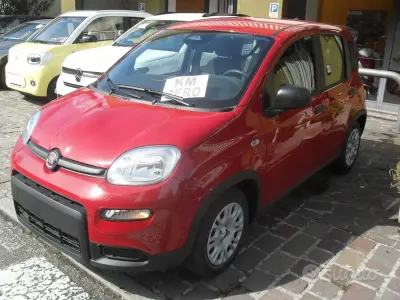 Usata Fiat Panda City Life 71 CV (52 kW) 2024 Rosso Utilitaria