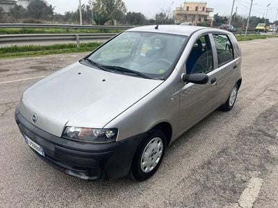 Usata Fiat Punto 59 CV (43 kW) 2000 Argento Utilitaria