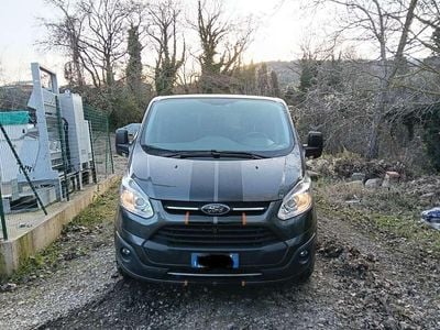 Usata Ford Transit Custom 105 CV (77 kW) 2017 Grigio Monovolume