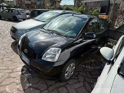 Usata Kia Picanto Urban 61 CV (44 kW) 2006 Nero Utilitaria