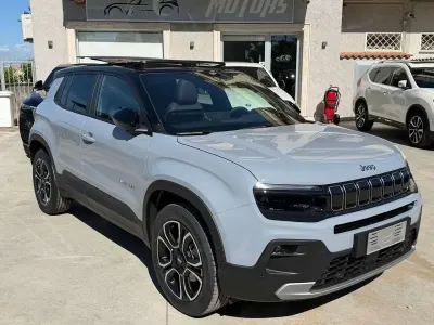 Nuova Jeep Avenger Summit 101 CV (74 kW) 2026 Grigio SUV